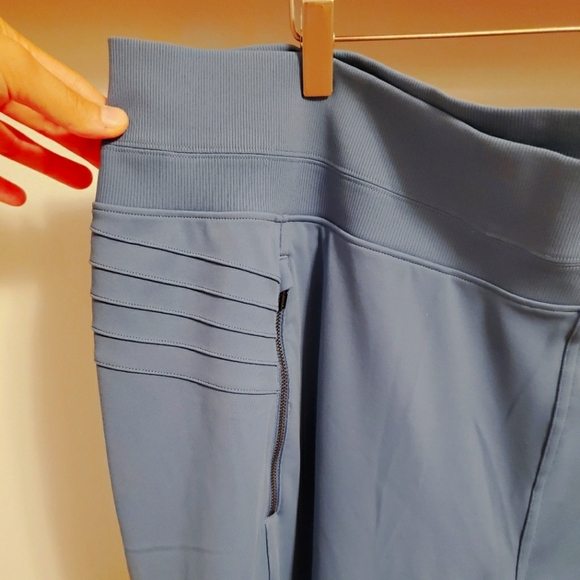 NWT Athleta Venice Moto Jogger. Blue. Size 3X. Plus size. 27" inseam. - Picture 7 of 12